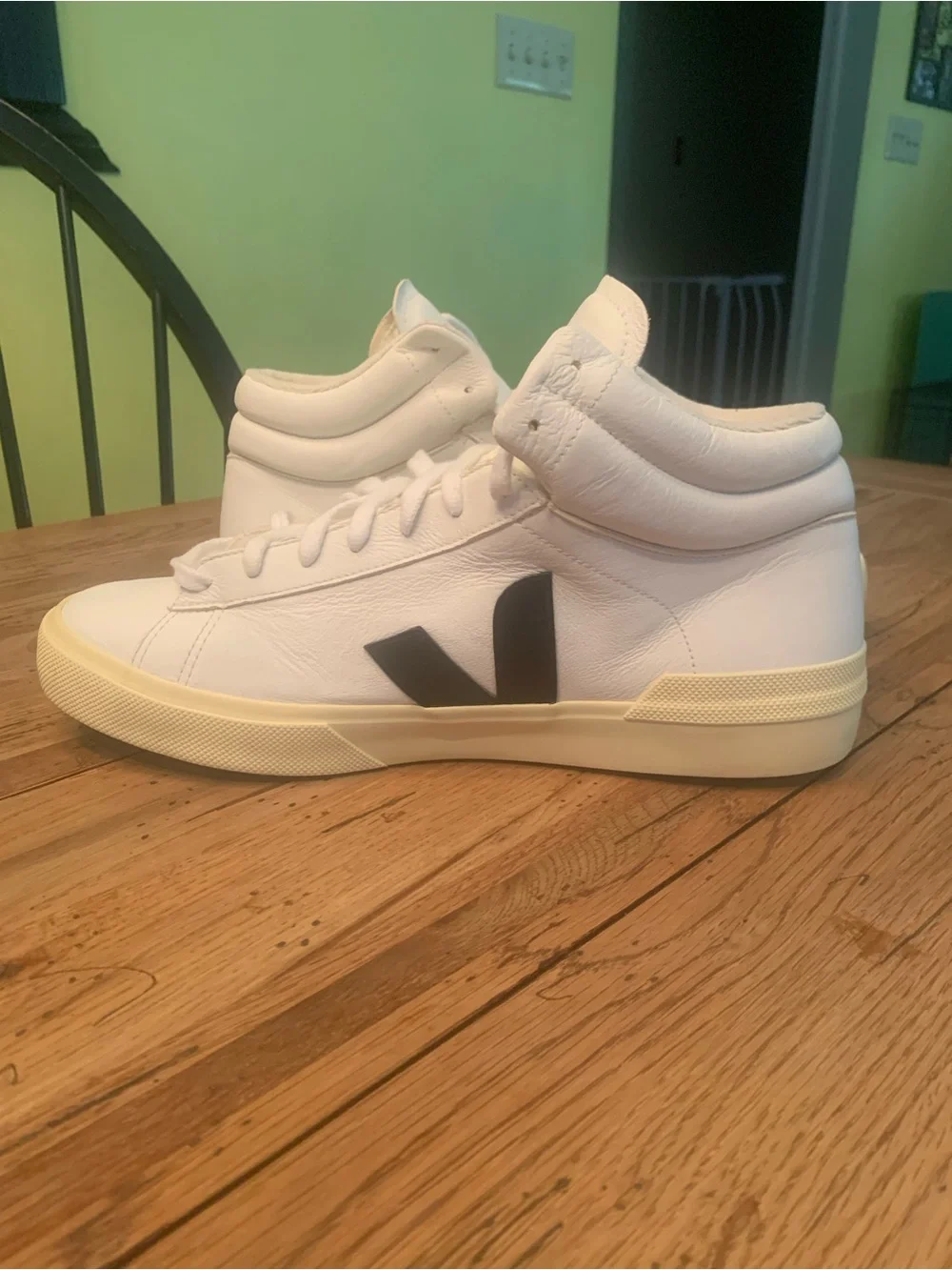 Men’s Veja Minotaur High Top Sneakers